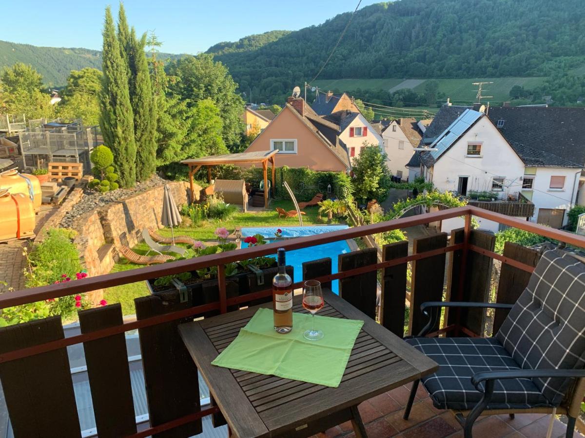Weingut Stiftshof Hotel Enkirch Kültér fotó
