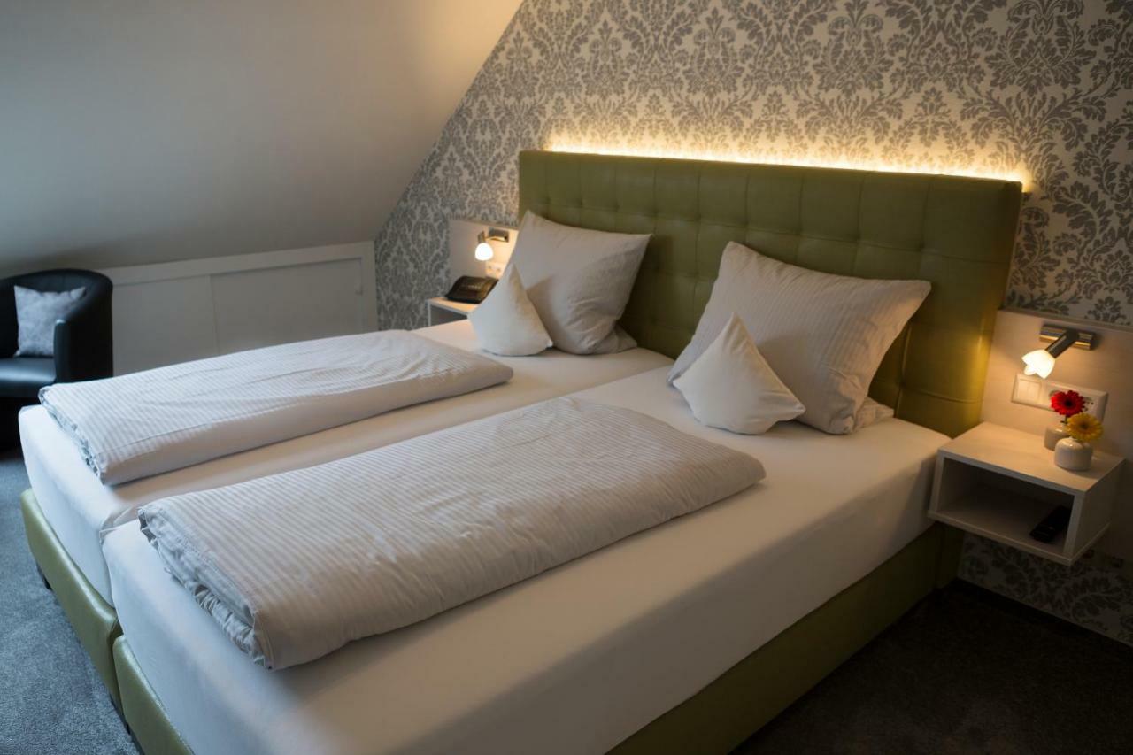 Weingut Stiftshof Hotel Enkirch Kültér fotó